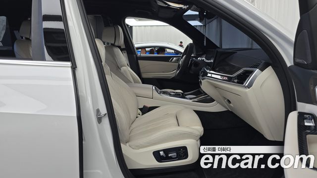 BMW X7 2025 — photo 11