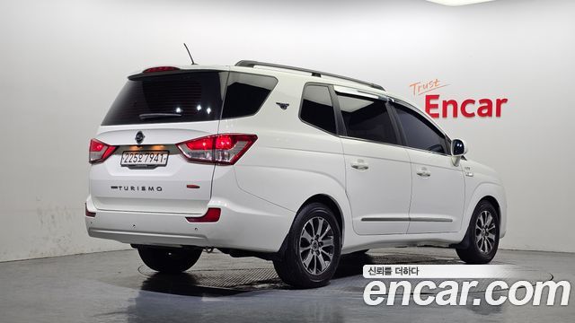 KG Mobility KORANDO 2016 — photo 2