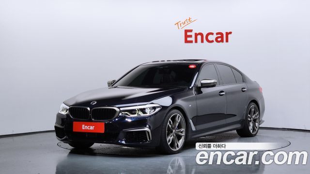 BMW 5-Series 2018 — photo 1