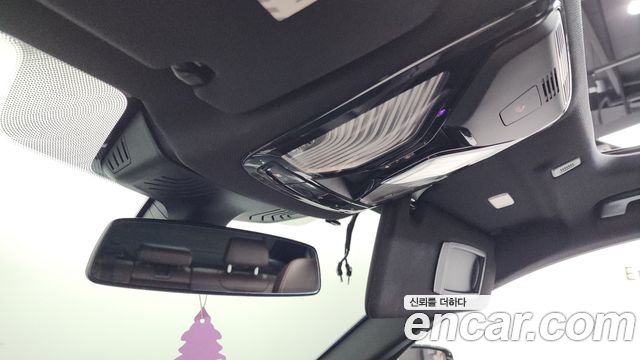 BMW 5-Series 2018 — photo 27