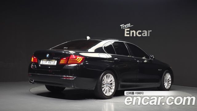 BMW 5-Series 2015 — photo 2