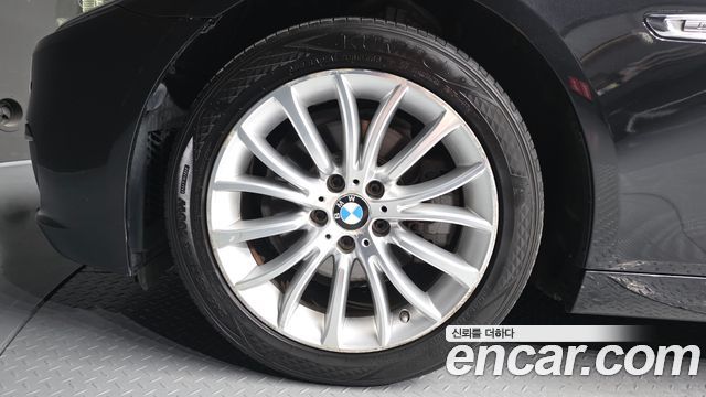 BMW 5-Series 2015 — photo 5