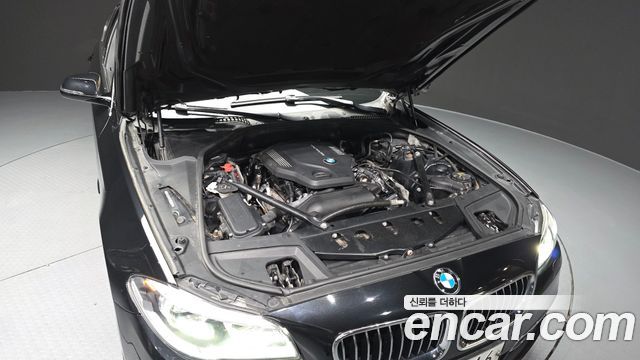 BMW 5-Series 2015 — photo 6