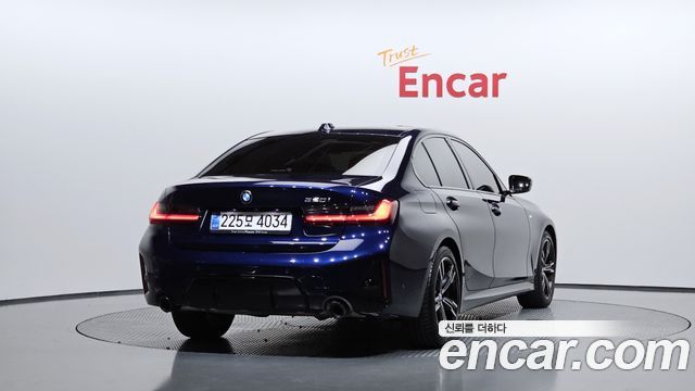 BMW 3-Series 2025 — photo 2