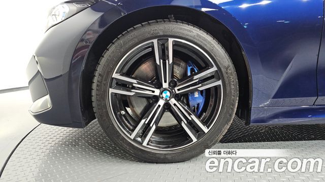BMW 3-Series 2025 — photo 5