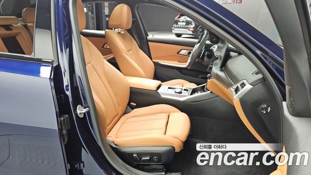 BMW 3-Series 2025 — photo 18