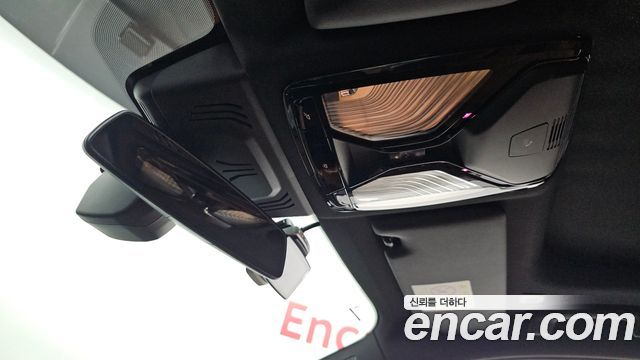 BMW 3-Series 2025 — photo 25