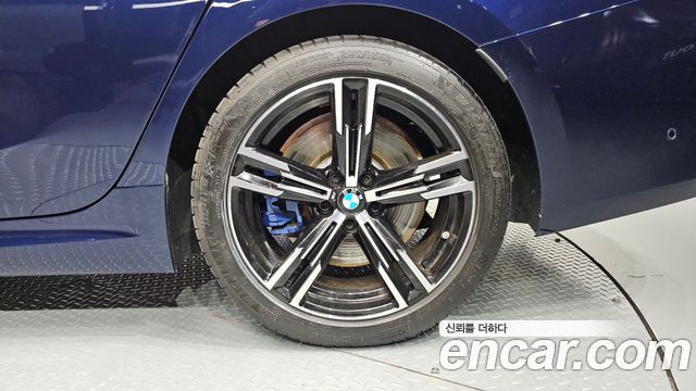 BMW 3-Series 2025 — photo 7