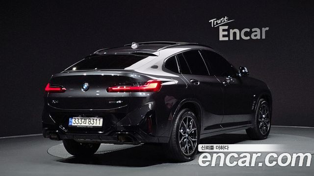BMW X4 2022 — photo 2