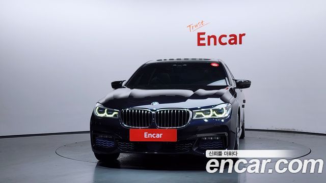 BMW 7-Series 2016 — photo 3