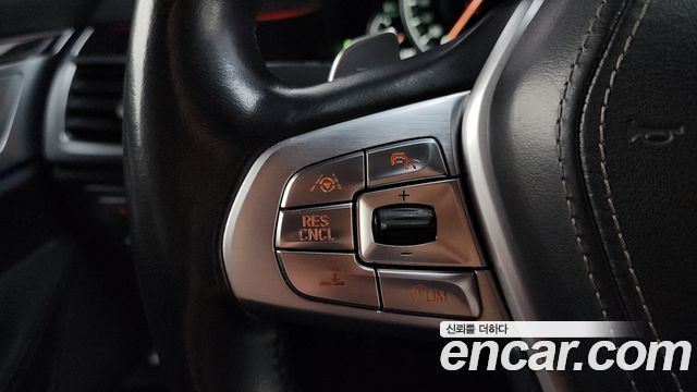 BMW 7-Series 2016 — photo 15