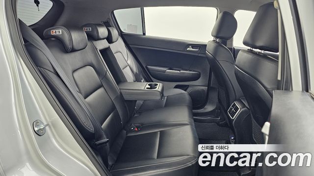 Kia Sportage 2019 — photo 12