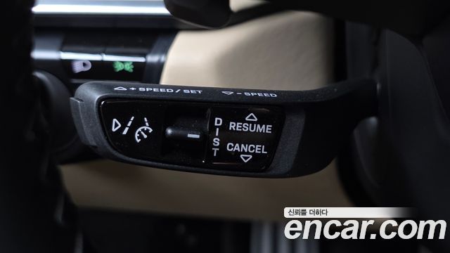 Porsche 911 2021 — photo 21
