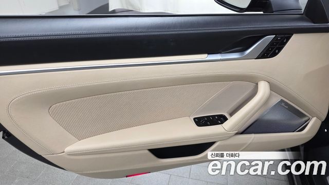 Porsche 911 2021 — photo 15
