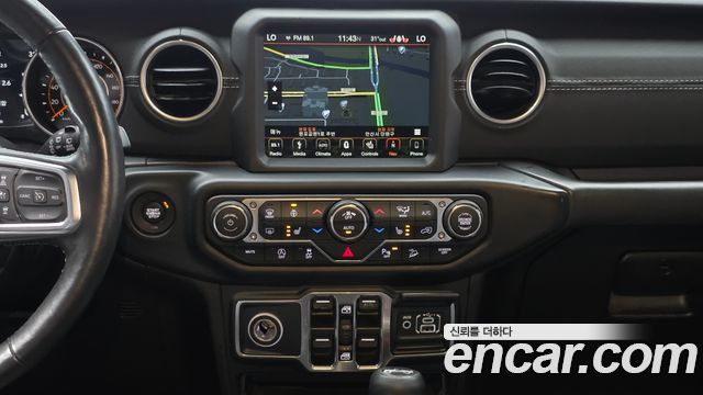 Jeep Wrangler 2019 — photo 14