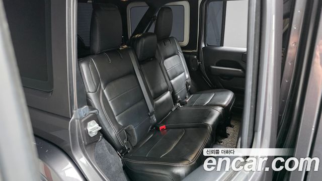 Jeep Wrangler 2019 — photo 20