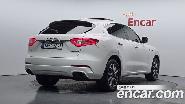 Maserati Levante 2020 — photo 2