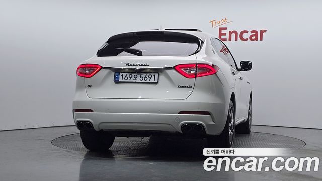 Maserati Levante 2020 — photo 4