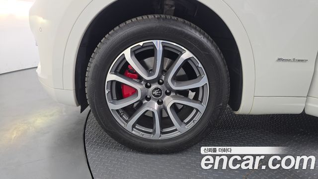Maserati Levante 2020 — photo 5
