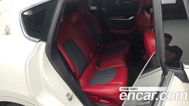 Maserati Levante 2020 — photo 17