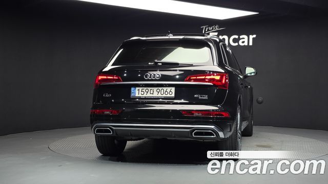 Audi Q5 2021 — photo 4