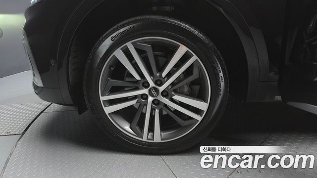 Audi Q5 2021 — photo 5