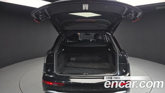 Audi Q5 2021 — photo 26