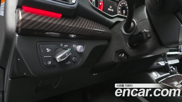 Audi Q5 2021 — photo 39