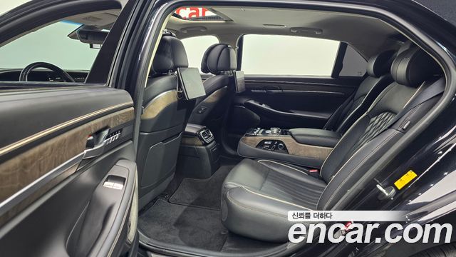 Genesis G90 2019 — photo 18