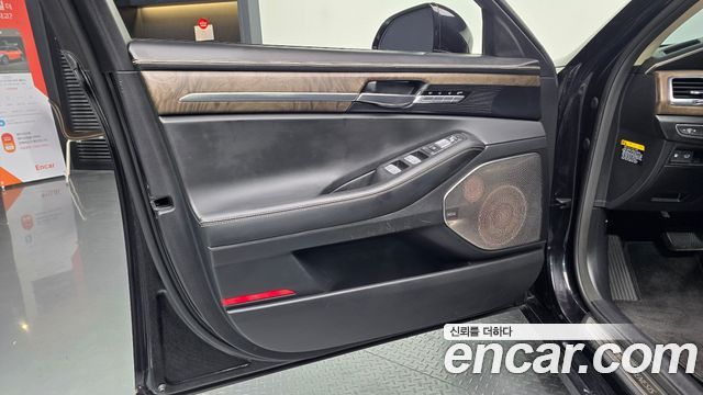 Genesis G90 2019 — photo 14