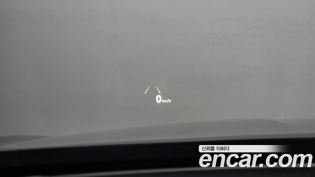 Genesis G90 2019 — photo 30