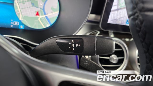 Mercedes-Benz GLC-Class 2020 — photo 12