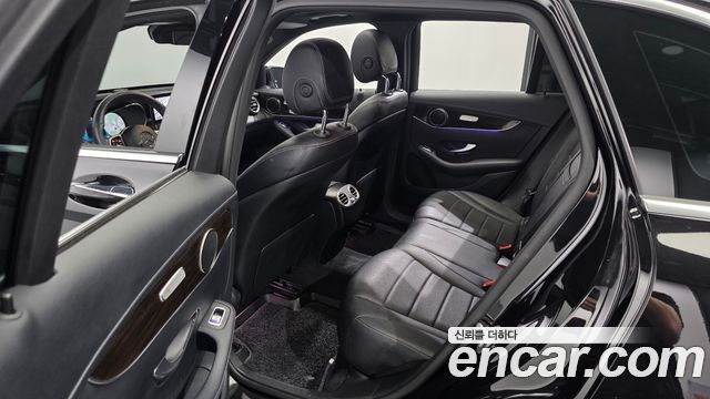 Mercedes-Benz GLC-Class 2020 — photo 24