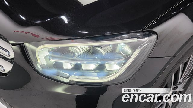 Mercedes-Benz GLC-Class 2020 — photo 8