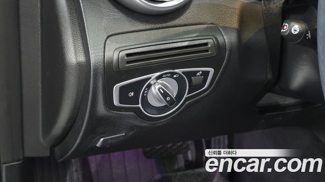 Mercedes-Benz GLC-Class 2020 — photo 27