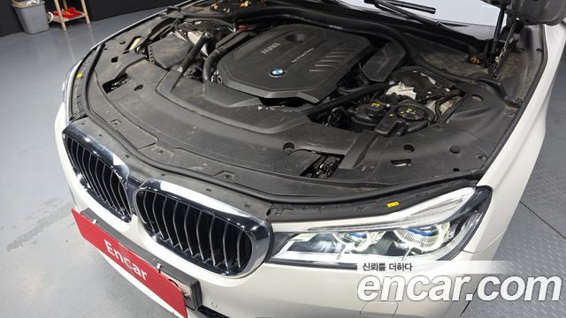 BMW 7-Series 2017 — photo 6
