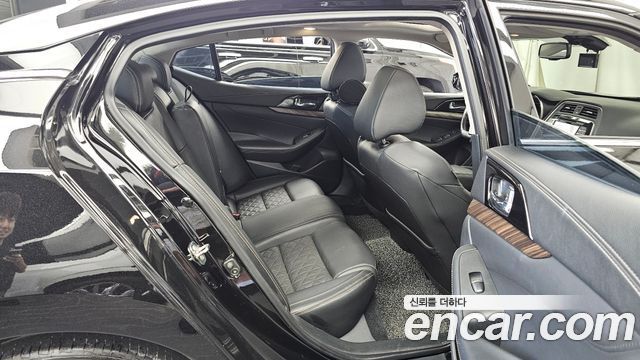 Nissan Maxima 2017 — photo 12