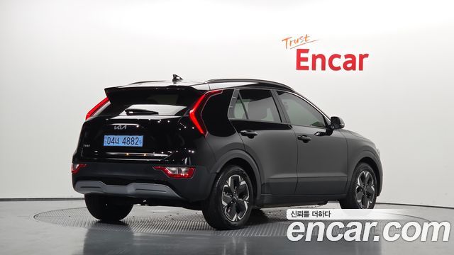 Kia Niro 2023 — photo 2