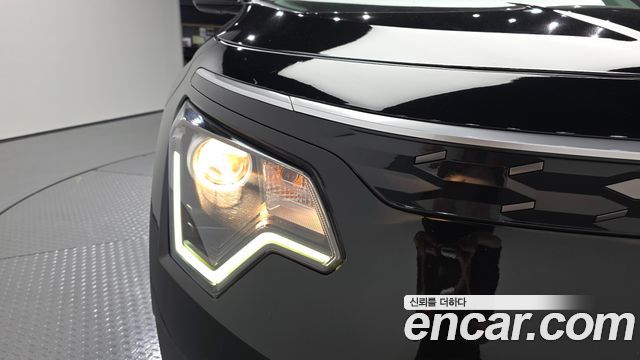 Kia Niro 2023 — photo 8