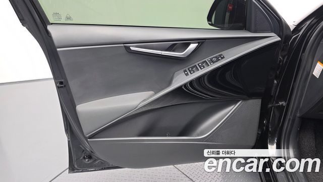 Kia Niro 2023 — photo 14