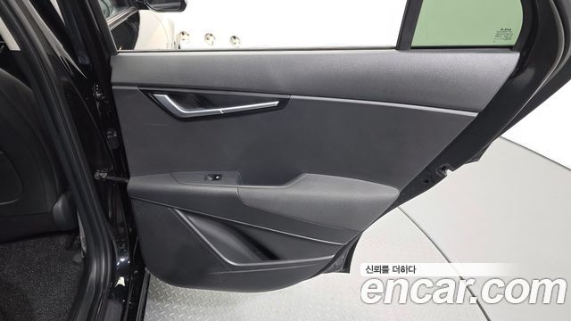 Kia Niro 2023 — photo 15