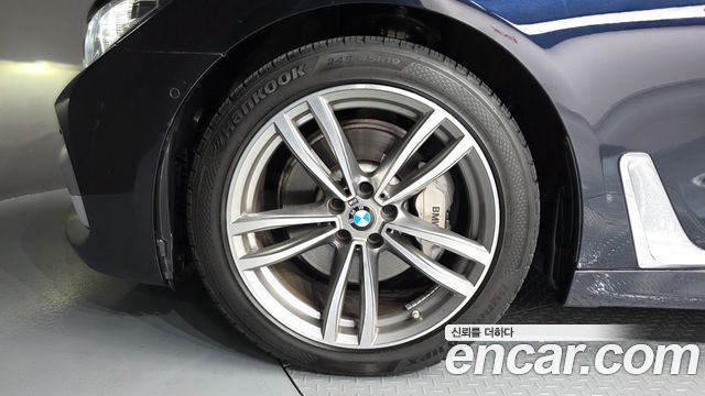 BMW 7-Series 2018 — photo 5