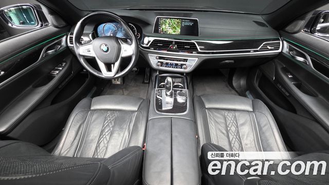 BMW 7-Series 2018 — photo 7