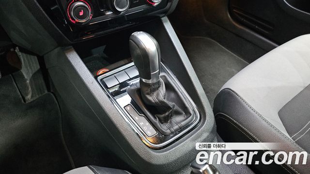 Volkswagen Jetta 2015 — photo 9