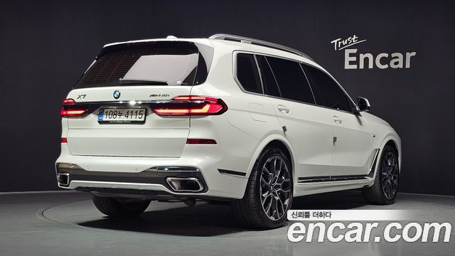 BMW X7 2025 — photo 2
