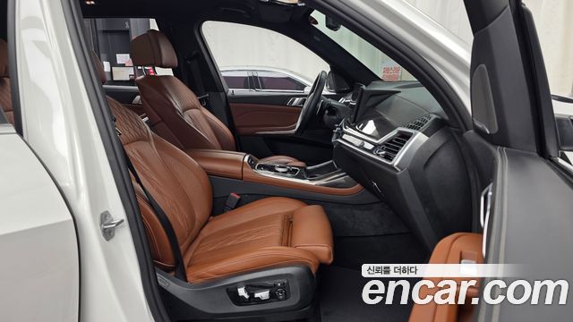 BMW X7 2025 — photo 17