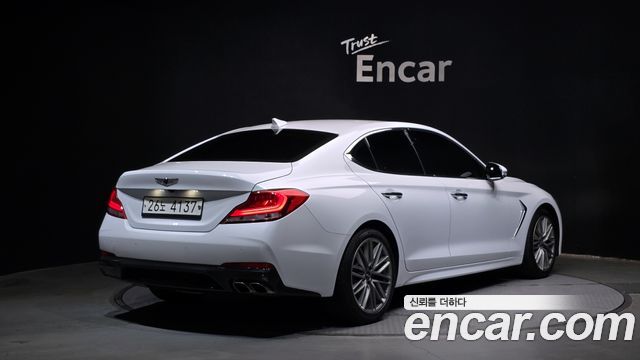 Genesis G70 2019 — photo 2