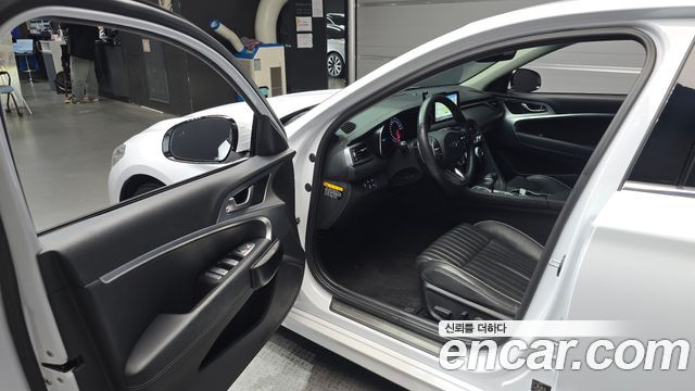 Genesis G70 2019 — photo 13