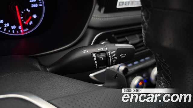 Genesis G70 2019 — photo 23