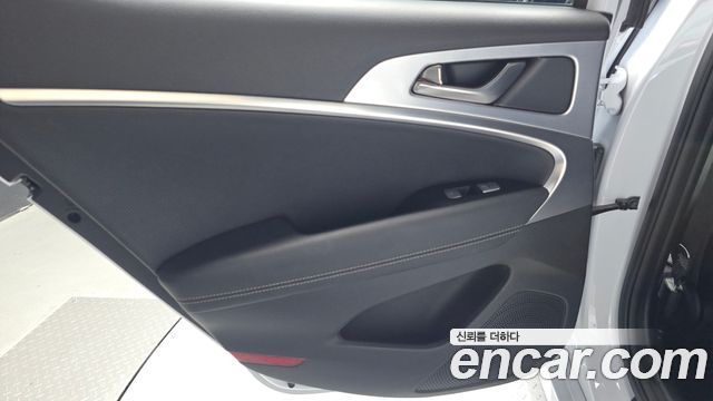 Genesis G70 2019 — photo 15